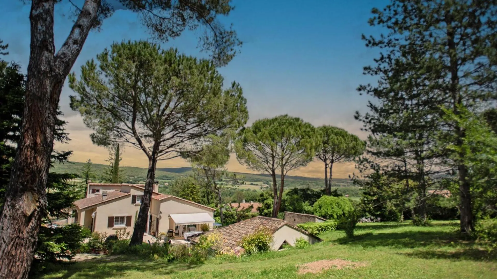 Liodrey Villa Cereste 0*,  France